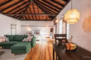 Tango by Huskalia - Velhoco