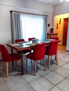 Departamento para 6 con cochera a 4 cuadras subte H