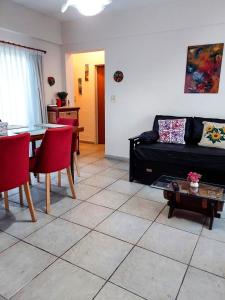 Departamento para 6 con cochera a 4 cuadras subte H