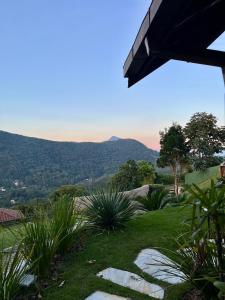 Casa 04 Monte Boa Vista - Conforto com Piscina Privativa, Sauna e Lareira