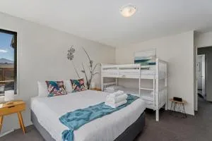 Sunny Riverside Park - 玛卡罗拉