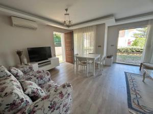 House - Cesme Boyalık