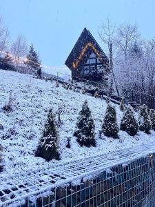 Valley Hills-котедж на схилах гір з чаном-джакузі