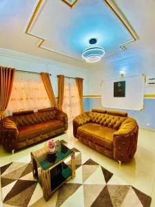 Cozy appartment Bonamoussadi SANTA LUCIA WiFi GROUP ELECTROGèNE NETFLIX - Douala