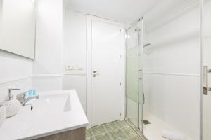 H2M Feijoo close to city center in a quiet area