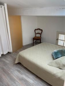 Maisons de vacances Charming house in village centre with terrace : photos des chambres