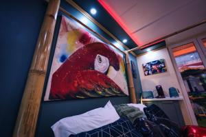 Stanislas Sensual Bali Love Room Jacuzzi 300m place Stanislas