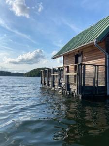 Les chalets flottants de Capucine : photos des chambres