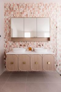 Sobrina= - A home away from home in Sandy Bay