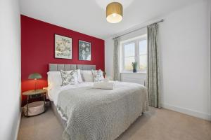 Beautiful 4-Bed Detached House - Pool table - Superfast Wi-Fi - Driveway for two vehicles