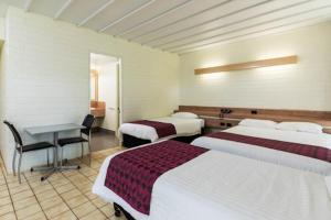 Albatross Bay Resort