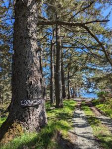 Cozy Beachfront Cabin at Woodside Farm