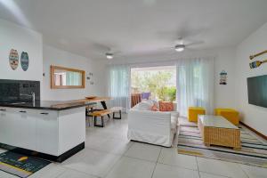 Oceanfront Apt W- Private Beach - Las Terrenas