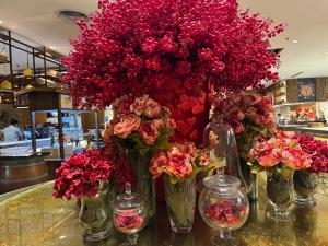 Large Family Groups in Air residence Makati Gym Swim Park 300 mbps