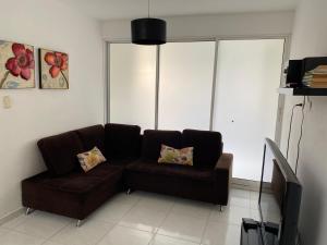 CH1 Bonito apartamento amoblado en condominio RNT 1O8239