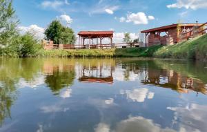 Lovely Home In Mielno Pyrzyckie