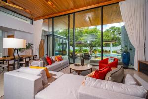 Botanica Foresta - 4 Bedroom Spacious Luxury Pool Villa in Layan