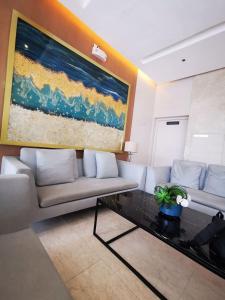 Aldo mall of Asia shore 3 residence