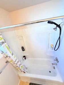 Cozy main floor, 03 Bedrooms, close to Downtown REGINA