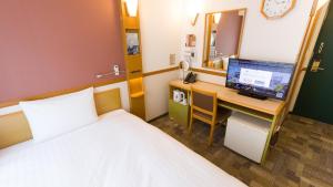 Toyoko Inn Kanazawa Kenrokuen Korimbo