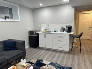 Luxury-Home Away from Home with Private Entrance