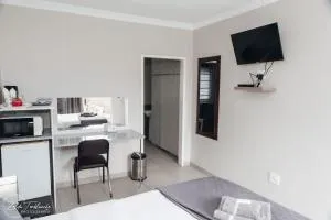 Dara on Schabort - Evander