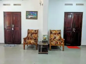 Costels Hiriketiya - 平谷