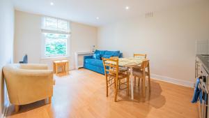 Charming Stylish Flat in the Heart of Kensington