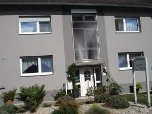 Ferienwohnungen - Gästehaus Gertrud Moog- - Diebolsheim