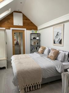 Seatribe Cabin, Cozy snug by the Sea