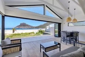 3 Bed On The Beach with Ocean Views from 2 Balconies - An-de-Waterkant