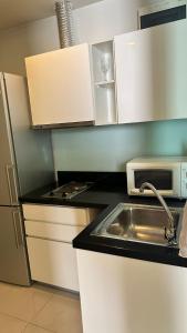 Spacious Sukhumvit Condo near EmQuartier