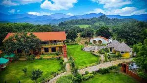 Van Vagado Resort - Rājpīpla