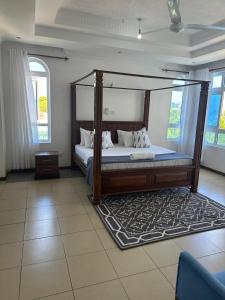 3 Bedroom Beachfront Nyali