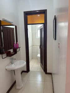 3 Bedroom Beachfront Nyali