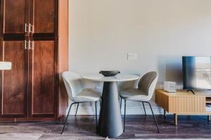 Blueground Domain pool AC nr Q2 Stadium ATX-297