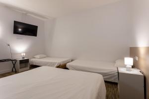 Hotels Hotel du Clocher : photos des chambres