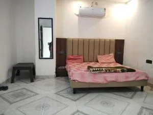 Hotel Heaven - Gohāna