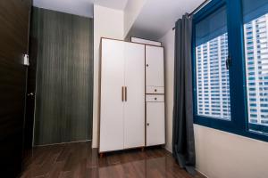 2 BR Makati Central Urban Playground Air residence Gym Swim Park 1949