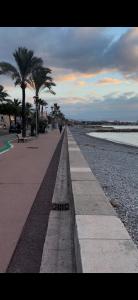 Élégant T2 à 100m de la plage - Proche Aéroport