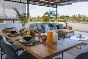 Cozy Penthouse - Near restaurants and beaches