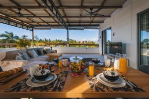 Cozy Penthouse - Near restaurants and beaches