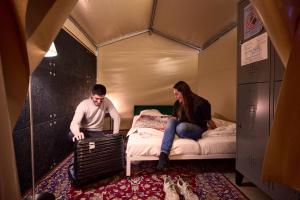 Urban Camper Hostel & Bar