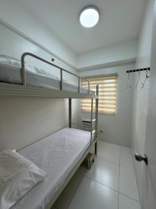 SM Naga City 2BR River view Balcony with Fiber Internet