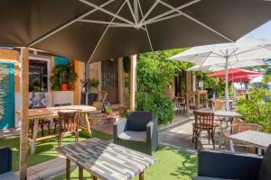 Hotels Logis Hotel Beausejour : Chambre Double