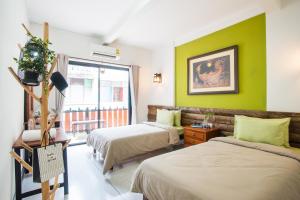 Banthat Thong Hostel