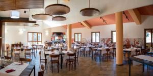 Hotel with swimming pool in Arbus img14