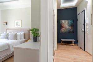 Elegant&Cozy 2BD Historic Center next to metro