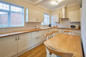 Host & Stay - Wardman Crescent