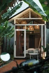 dove home - barn, bird, chicken, sunshine, flower, paceful - 永隆